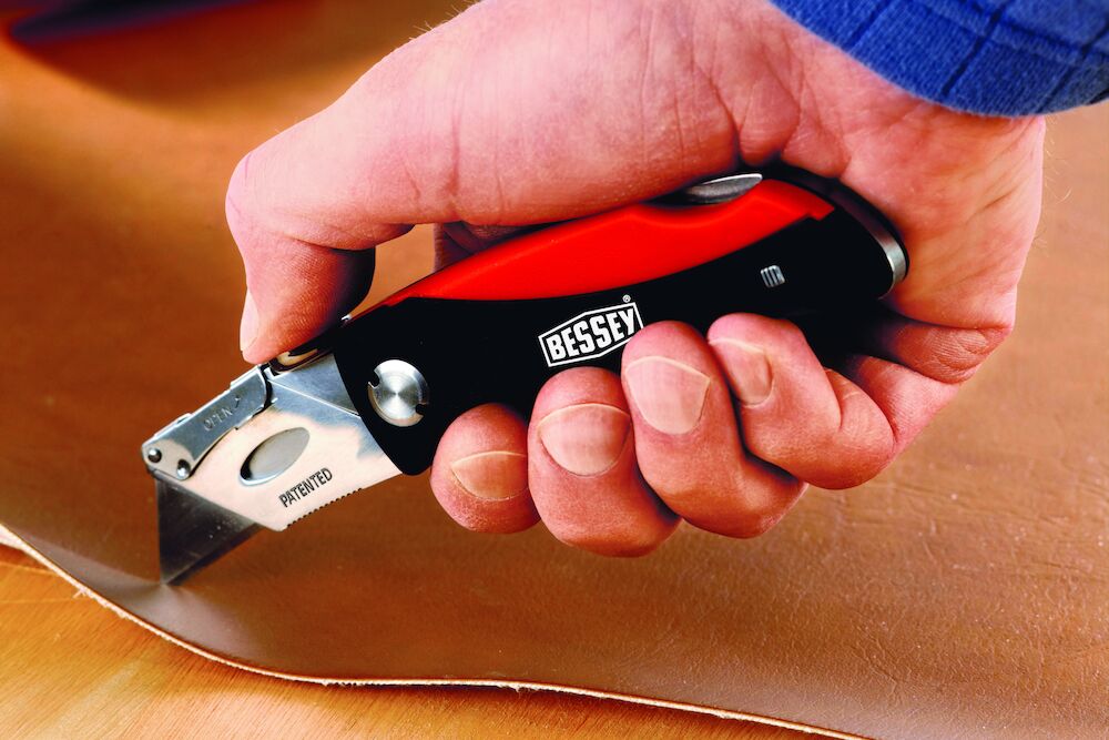 Cuttermesser mit Kunststoffgriff DBKPH