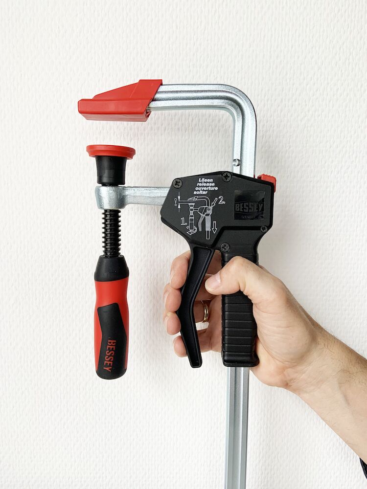 Einhandzwinge mit 2K-Griff EHZ-2K