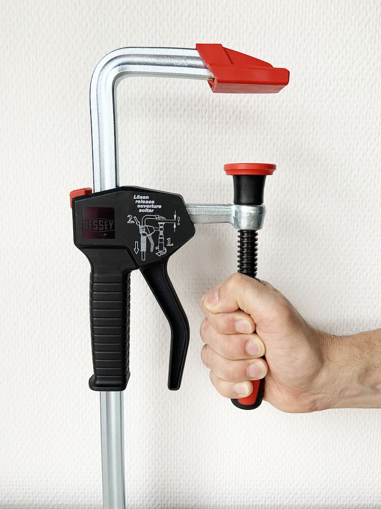 Einhandzwinge mit 2K-Griff EHZ-2K