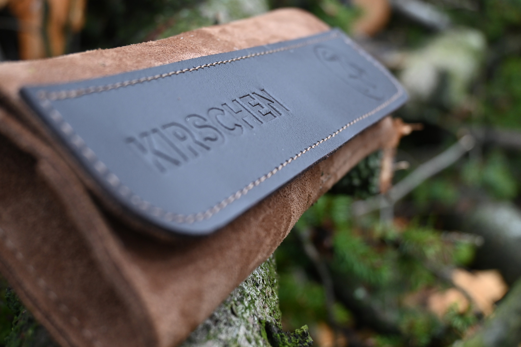 Schnitzmessersatz in Veloursleder-Rolltasche Schnitzmessersatz in Veloursleder-Rolltasche